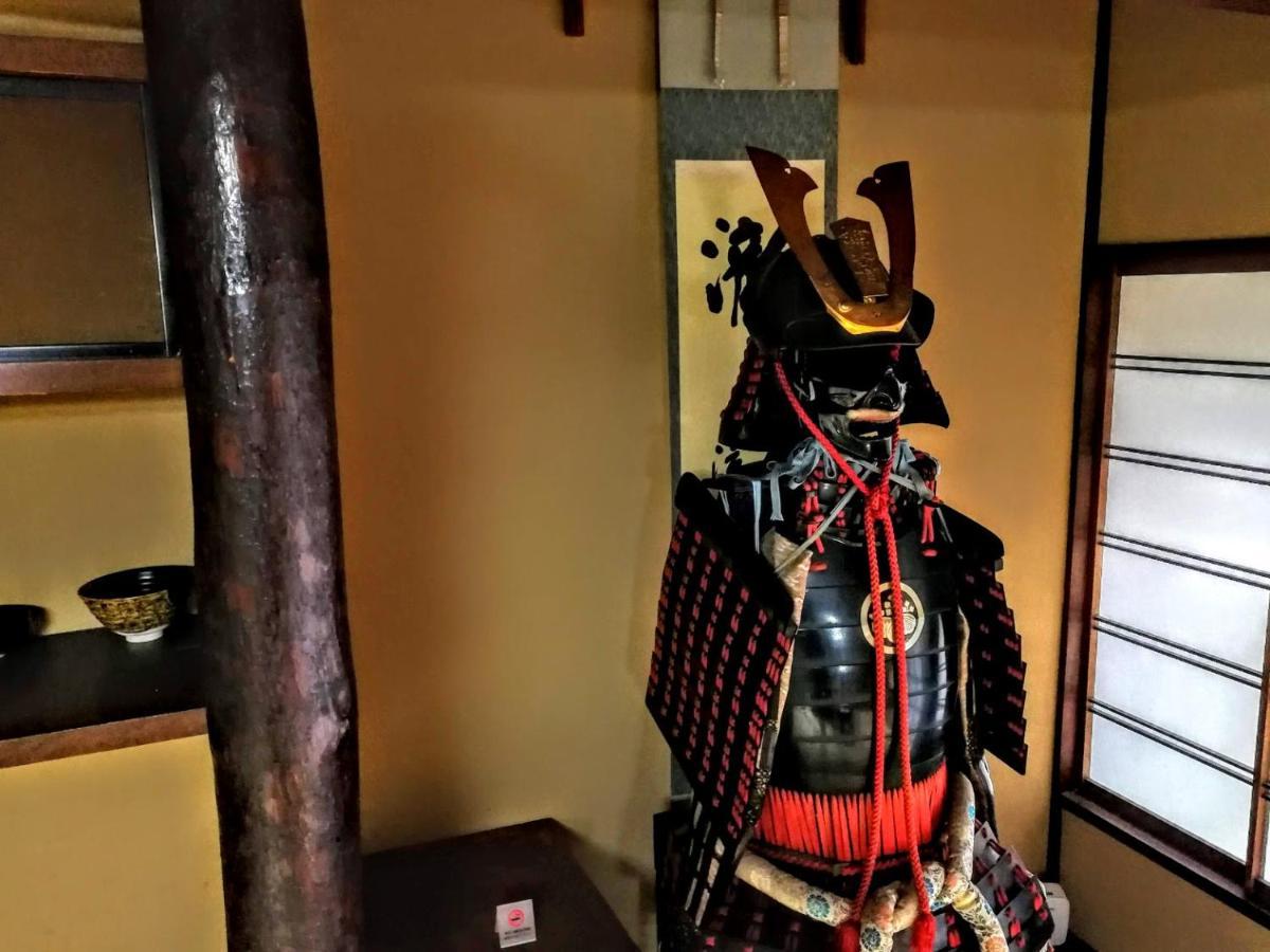 京都二条城近く京町屋120年の歴史に泊まる المظهر الخارجي الصورة